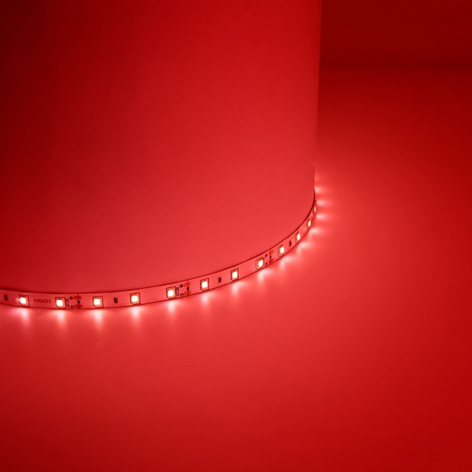 Cветодиодная LED лента FERON LS604, 60SMD(2835)/м 4.8Вт/м 5м 27676 Cветодиодная LED лента FERON LS604, 60SMD(2835)/м 4.8Вт/м 5м 27676